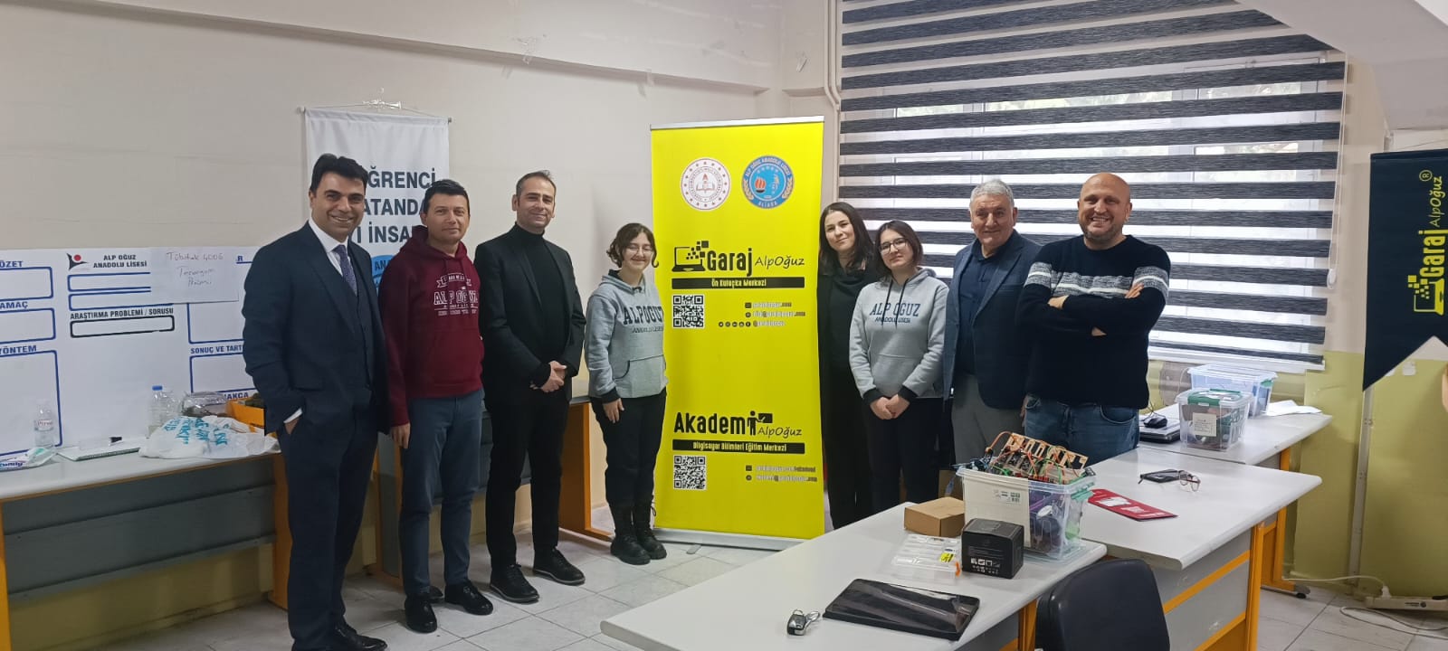 Radikal Eğitim Kurumları Yetkilileri Garaj Alp Oğuz Girişimcilik Merkezi Ziyaret Etti